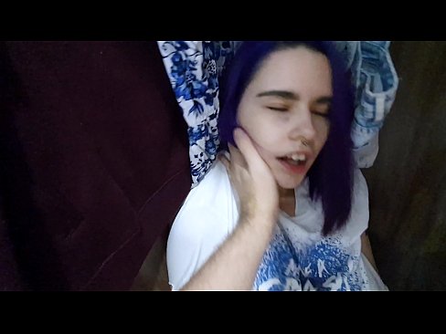 ❤️ Aimsíodh mo SIS sa closet agus chabhraigh sí cum Físeán fucking ag ga.pornplaybb.ru ️❤